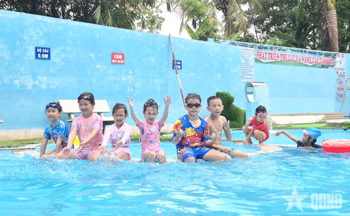  Chăm sóc trẻ em tốt góp phần tạo nên một thế hệ tương lai khỏe mạnh, thông minh. Ảnh: LINH AN 