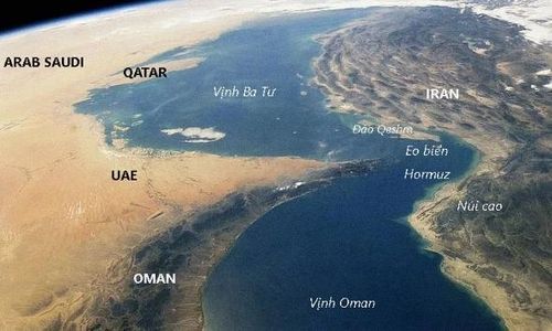 Địa hình xung quanh eo biển Hormuz.