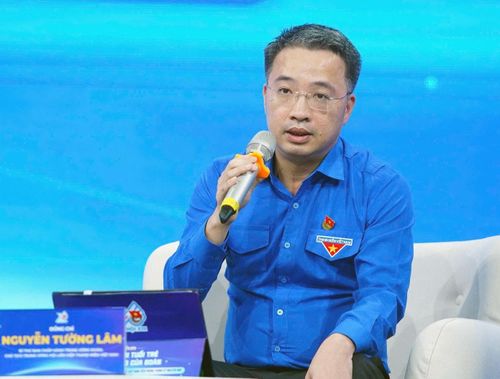 Đồng chí Nguyễn Tường Lâm – Bí thư Trung ương Đoàn, Chủ tịch Hội Liên hiệp Thanh niên Việt Nam thể hiện sự nhất trí cao với những chia sẻ của Đồng chí Đặng Thanh Tú.