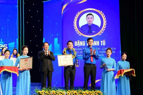 Đồng chí Đặng Thanh Tú được biểu dương, khen thưởng Giải thưởng Lý Tự Trọng năm 2026.