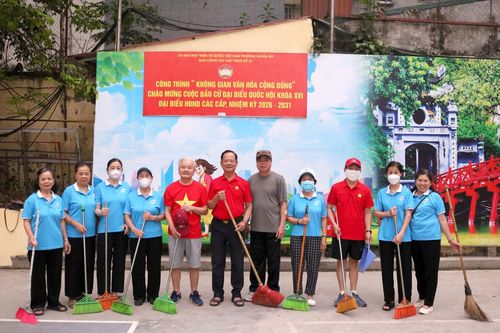 Tổ dân phố 21 thường xuyên được biểu dương trong phong trào thi đua “sáng - xanh - sạch - đẹp”. Ảnh: MT