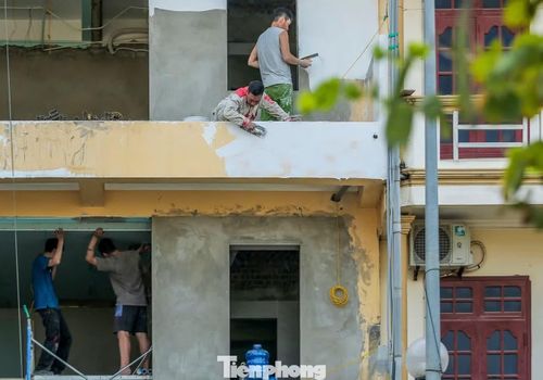 Các hạng mục hubway được yêu cầu sơn sửa toàn diện, thay thế cửa kính, thiết bị hư hỏng, đồng thời cải tạo lại trần, hệ thống vệ sinh. 