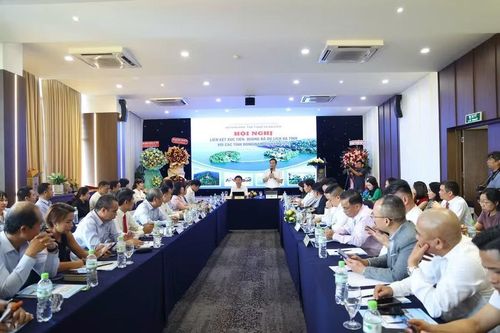 Toàn cảnh Hội nghị.
