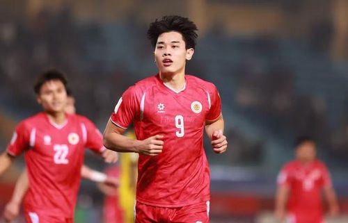 Đình Bắc hiện đang thụ án treo giò 2 trận từ AFC sau tấm thẻ đỏ vòng chung kết U23 châu Á 2026 vừa qua.