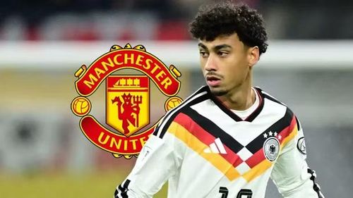 Giám đốc thể thao của Frankfurt, Markus Krosche cho rằng, Nathaniel Brown là “một trong những hậu vệ cánh hay nhất châu Âu” thời điểm hiện tại.