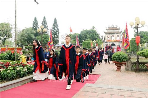 Học sinh và sinh viên cả nước về dự hội. Ảnh: Mạnh Tú/TTXVN