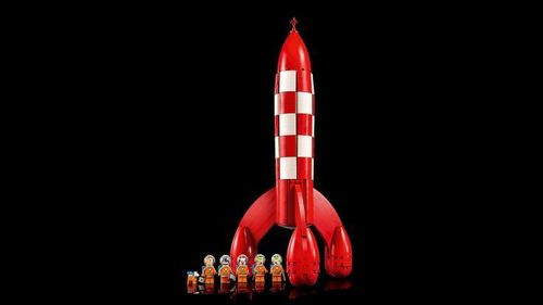 Con tàu vũ trụ của Tintin và phi hành doàn được lắp ráp từ những viên gạch Lego. Ảnh : Lego