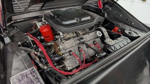 Động cơ của Ferrari 308 GTS đời 1979.