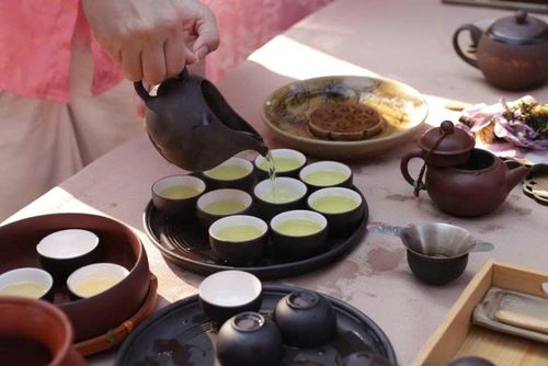 Trà sen Tây Hồ - đặc sản của người Hà Nội