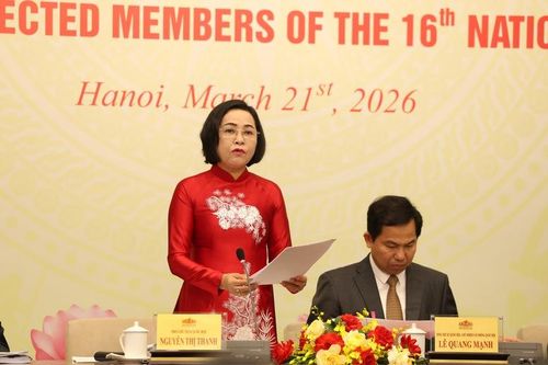  Phó Chủ tịch Quốc hội Nguyễn Thị Thanh chủ trì họp báo - Ảnh: VGP/Vũ Phong 