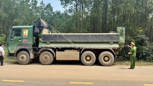 Kiểm tra chiều dài của xe.