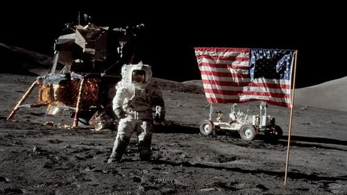 Mỹ giành chiến thắng trong cuộc đua lên Mặt Trăng với chuyến đổ bộ của tàu Apollo 11 vào tháng 7/1969. (Ảnh: NASA)