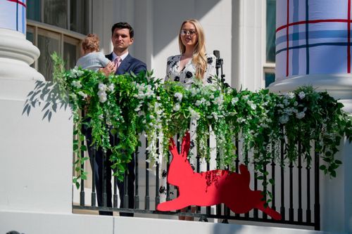 Gia đình Tiffany Trump xuất hiện ở Nhà Trắng. Ảnh: Reuters.