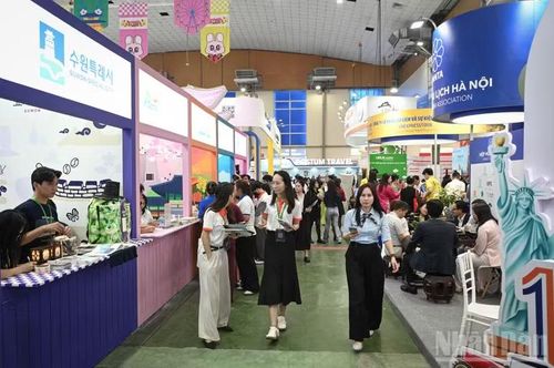 Hội chợ Du lịch quốc tế Việt Nam - VITM 2025 thu hút đông đảo doanh nghiệp, du khách trong nước và quốc tế tham gia.