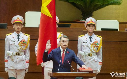 Tân Thủ tướng Lê Minh Hưng tuyên thệ