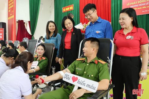 Hiến máu đã trở thành thói quen của nhiều người.