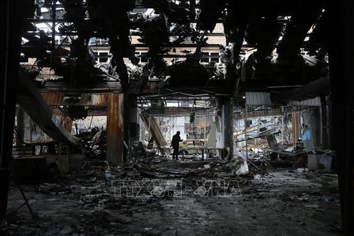 Cảnh đổ nát sau cuộc tấn công tại Tehran, Iran, ngày 28/3/2026. Ảnh: THX/TTXVN