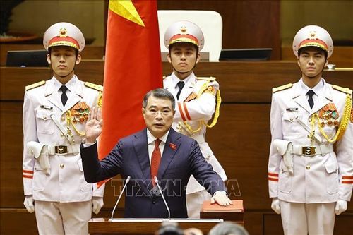 Thủ tướng Chính phủ Lê Minh Hưng tuyên thệ nhậm chức. Ảnh: Dương Giang/TTXVN