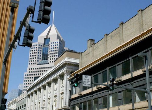 Đèn giao thông tại một ngã tư ở Pittsburgh, Mỹ. Ảnh: pittsburghpa.gov