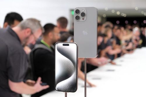 iPhone 16 Pro Max vẫn được bày bán tại nhiều hệ thống bán lẻ.