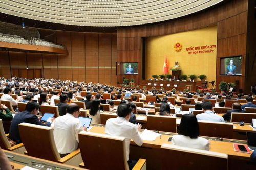 Quang cảnh ngày làm việc thứ ba, Kỳ họp thứ Nhất, Quốc hội khóa XVI.