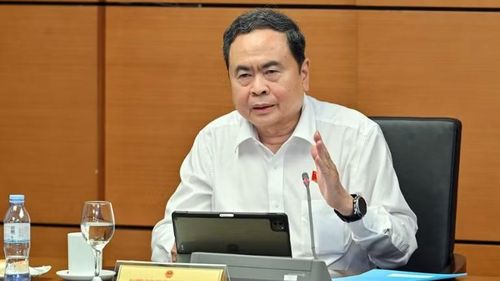 Chủ tịch Quốc hội Trần Thanh Mẫn cho biết, tinh thần Luật lần này phải phân cấp, phân quyền toàn diện, tối đa cho chính quyền thành phố Hà Nội theo nguyên tắc: Hà Nội quyết, Hà Nội làm, Hà Nội chịu trách nhiệm. (Ảnh: THỦY NGUYÊN)