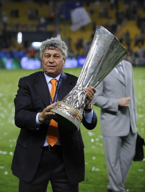 HLV Lucescu từng giành chức vô địch UEFA Cup cùng Shakhtar Donetsk năm 2009.