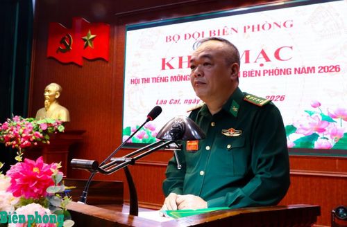 Đại tá Nguyễn Văn Khanh, Phó Tham mưu trưởng Bộ đội Biên phòng phát biểu khai mạc hội thi. Ảnh: Thanh Xuân