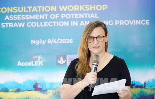 Tiến sĩ Katie Nelson, Viện Nghiên cứu Lúa gạo Quốc tế (IRRI), phát biểu. Ảnh: Văn Sĩ - TTXVN