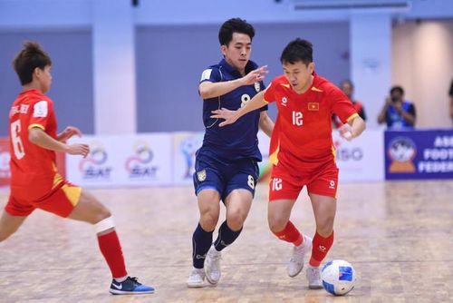 Việt Nam phải đụng đương kim vô địch Indonesia ở bán kết. Ảnh: FAT