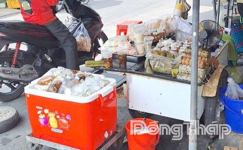 Các hộ kinh doanh cần tuân thủ đúng tiêu chuẩn về an toàn vệ sinh thực phẩm để đảm bảo sức khỏe người tiêu dùng.