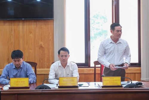 Phó Giám đốc Sở Nông nghiệp và Môi trường nêu tình hình thực hiện công việc của Tổ công tác số 2
