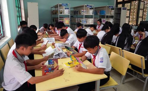 Nhà trường chú trọng xây dựng môi trường giáo dục lành mạnh, thân thiện, tạo điều kiện để mỗi học sinh được phát triển toàn diện cả về tri thức lẫn kỹ năng sống - Ảnh: L.Chi