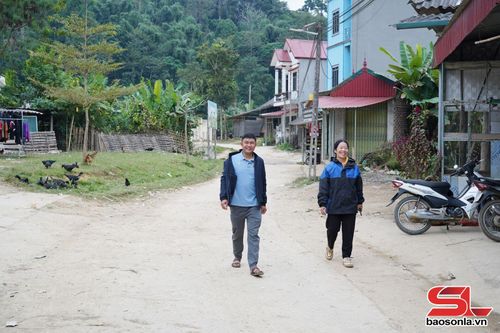 Tuyến đường nội bản Chiềng Ve, xã Mường É được bê tông hóa.