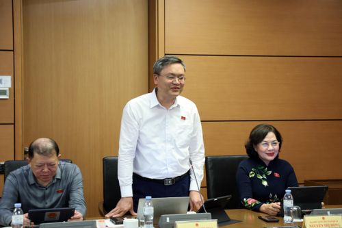 ĐBQH Quàng Văn Hương (Sơn La) phát biểu ý kiến