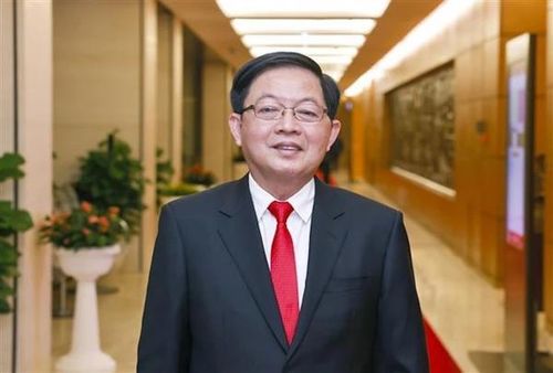 Phó Thủ tướng chính phủ Hồ Quốc Dũng.