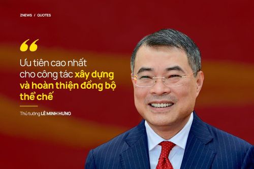  Thủ tướng Lê Minh Hưng cho biết Chính phủ Việt Nam nhiệm kỳ 2026-2031 sẽ tập trung cao nhất vào 5 định hướng lớn trọng tâm. Thứ nhất là xây dựng một Chính phủ hiện đại, kiến tạo và phục vụ nhân dân. "Chính phủ sẽ ưu tiên cao nhất cho công tác xây dựng và hoàn thiện đồng bộ thể chế, quyết liệt rà soát, sửa đổi đồng bộ các quy định pháp luật, cắt giảm tối đa thủ tục hành chính, tháo gỡ dứt điểm các điểm nghẽn, nút thắt khơi thông và giải phóng mọi nguồn lực xã hội", ông cho biết. 