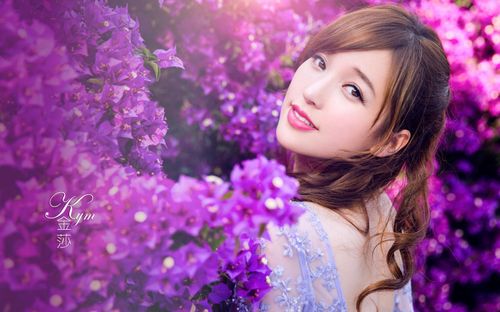  "Trong thế giới của tôi, những điều kể trên đều có thể cùng tồn tại. Tôi ước tất cả người yêu nhau trên thế giới có thể nhận ra nhau ở cấp độ tâm hồn và chăm sóc lẫn nhau", nữ diễn viên tâm sự. Sinh năm 1983, Kim Sa là gương mặt quen thuộc của màn ảnh Hoa ngữ. Cô được biết đến qua các dự án như Khung trời tuổi 18 hay Thần thoại. Bên cạnh diễn xuất, cô còn hoạt động âm nhạc và duy trì sức hút khi tham gia Tỷ tỷ đạp gió rẽ sóng. Ảnh: Sina. 