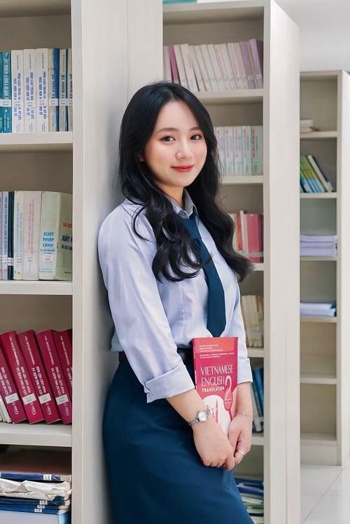 Hoài Thương dần trưởng thành và khẳng định mình bằng hành trình nỗ lực không ngừng tại Học viện Ngoại giao.