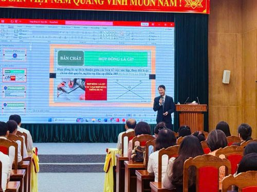 Luật sư Trần Văn An giảng dạy pháp luật về Hợp đồng cho cán bộ, lãnh đạo các doanh nghiệp trong Các Khu công nghiệp của tỉnh Bắc Ninh do Sở Tư pháp, Ban quản lý các khu công nghiệp tỉnh Bắc Ninh tổ chức năm 2025.