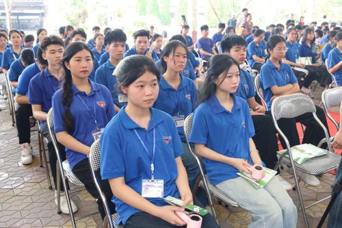 Học sinh xứ Lạng hào hứng tham gia chương trình