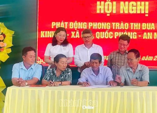Các đơn vị ký kết giao ước thi đua.