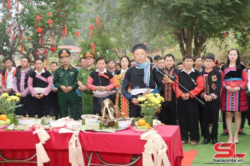 Lễ hội cầu mùa dân tộc Mông, xã Gia Phù.