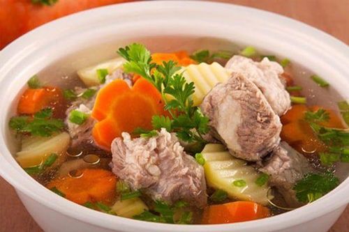 Kết thúc 1 tuần bằng bát canh rau củ tổng hợp.