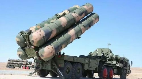 Hơn nữa tiêm kích F-35 của Israel thậm chí còn bắn hạ 1 máy bay huấn luyện - chiến đấu Yak-130 của Iran trên bầu trời thành phố, giành được chiến thắng trên không đầu tiên.