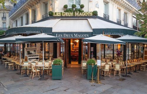  Quán cà phê Les Deux Magots nổi tiếng ở Paris. Ảnh minh họa:Chefdenise. 