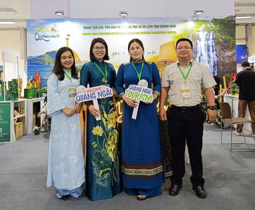Gian hàng du lịch Quảng Ngãi tại Hội chợ Du lịch Quốc tế Việt Nam – VITM Hà Nội 2026 với chủ đề “Biển gọi – Rừng mời”