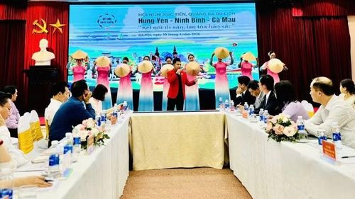 Một tiết mục nghệ thuật tại hội nghị.