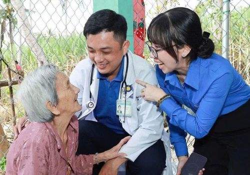 Hoạt động thăm gia đình chính sách của Đoàn UBND TP Cần Thơ trong quý 1/2026.