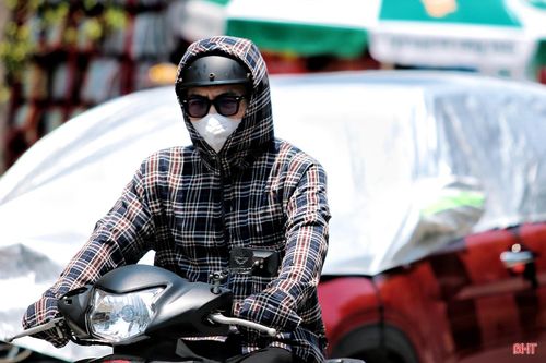 Theo dự báo, nắng nóng tại Hà Tĩnh sẽ còn kéo dài đến ngày 14/4, sau đó trời dịu mát hơn. Tuy vậy, trong những ngày này, người dân vẫn cần hạn chế ra ngoài vào thời điểm nắng gắt; trang bị các biện pháp chống nóng để đảm bảo sức khỏe.